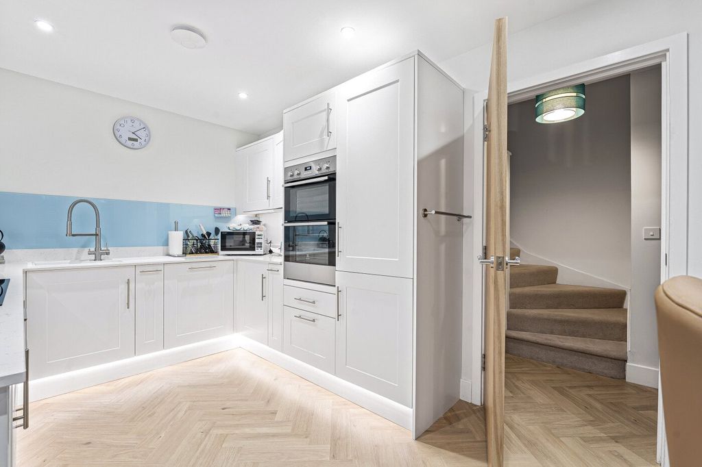 Property photo 3 of 19 Picture No. 22