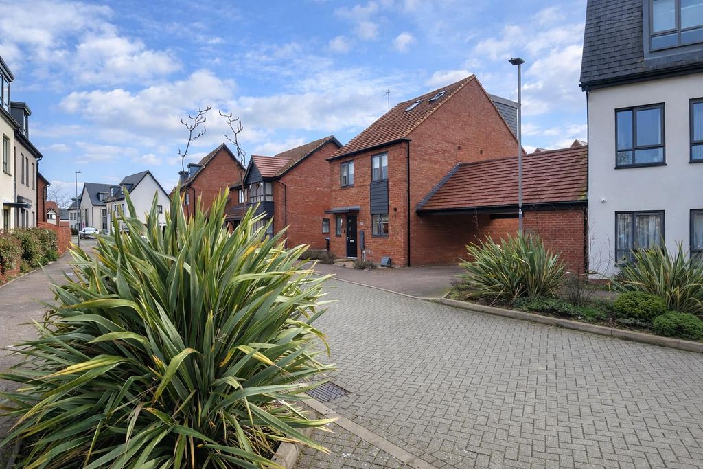 Property photo 1 of 22 1E98Fb96-D7CE-4E13-Af3E-A44D1Bf39Acd.Png