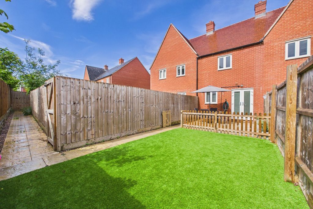 Property photo 2 of 18