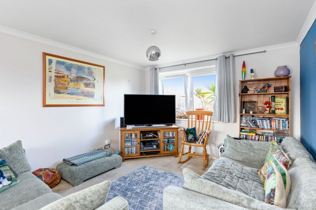 Property photo 3 of 17 Property Image 3