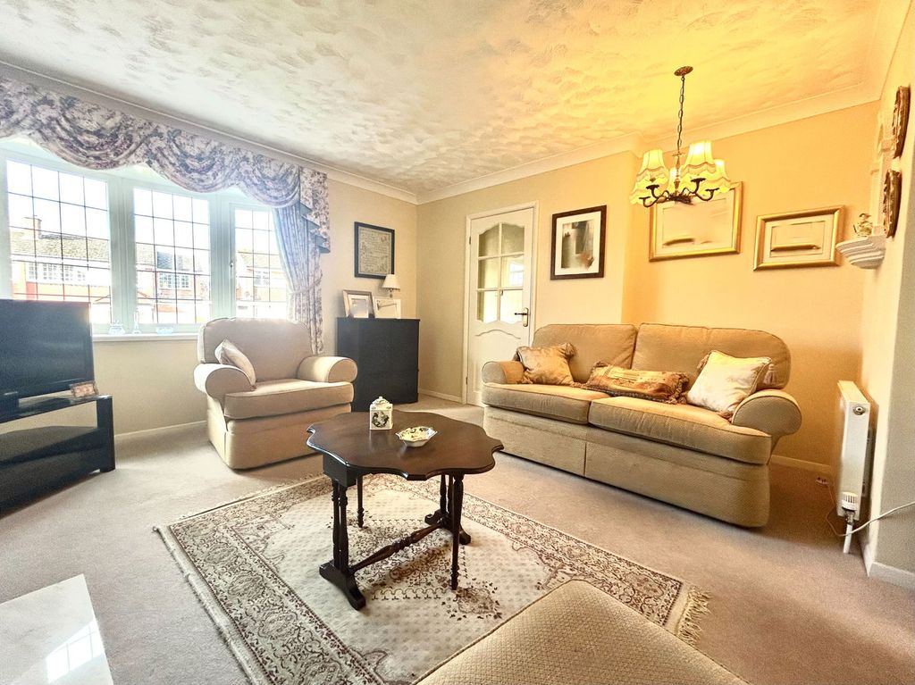 Property photo 3 of 17