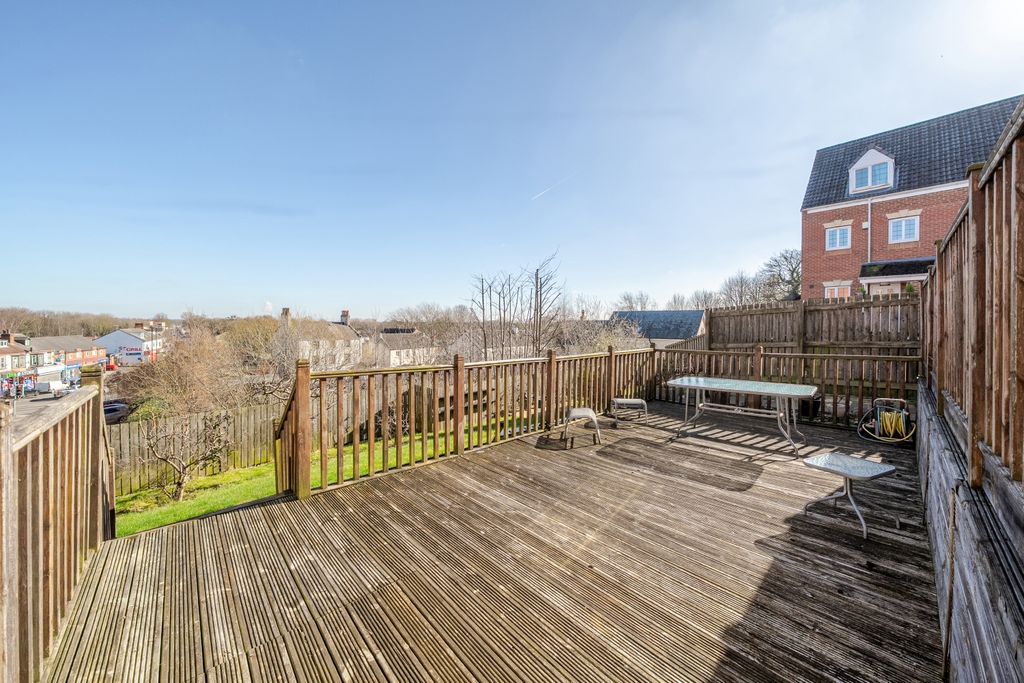 Property photo 3 of 21 1253318 (9)