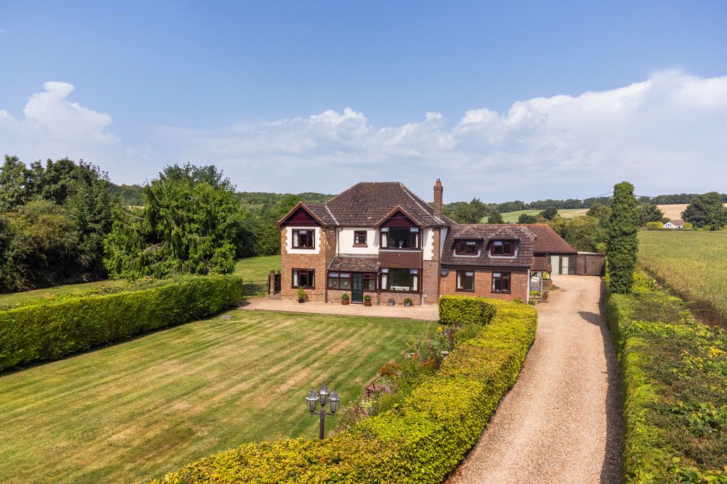 Property photo 1 of 16