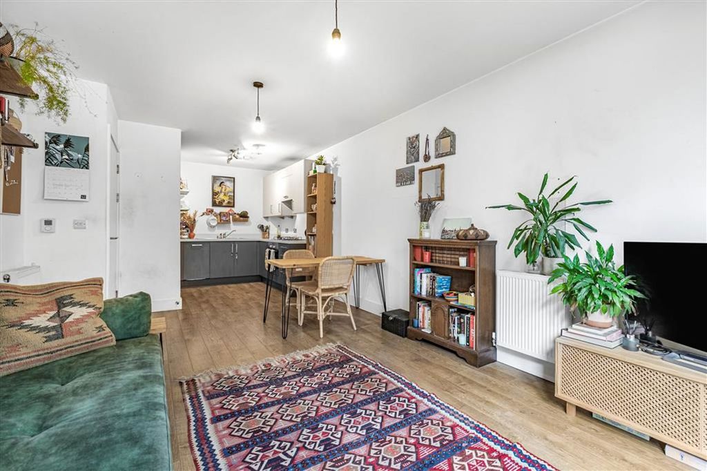 Property photo 3 of 11