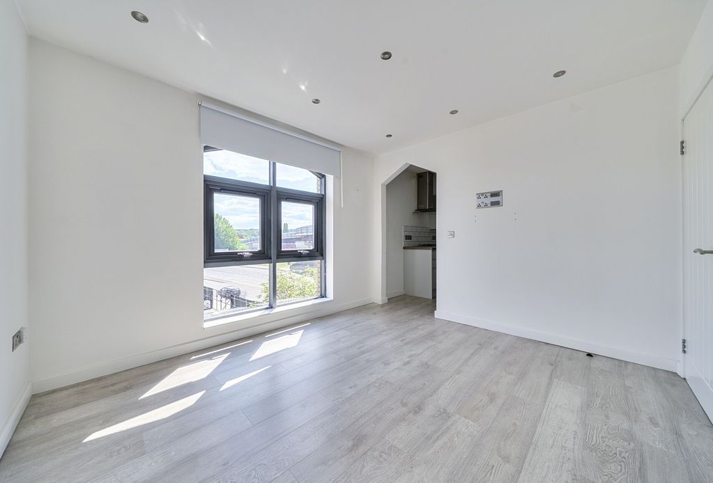 Property photo 1 of 14 1456410-5-69Fa1Be...