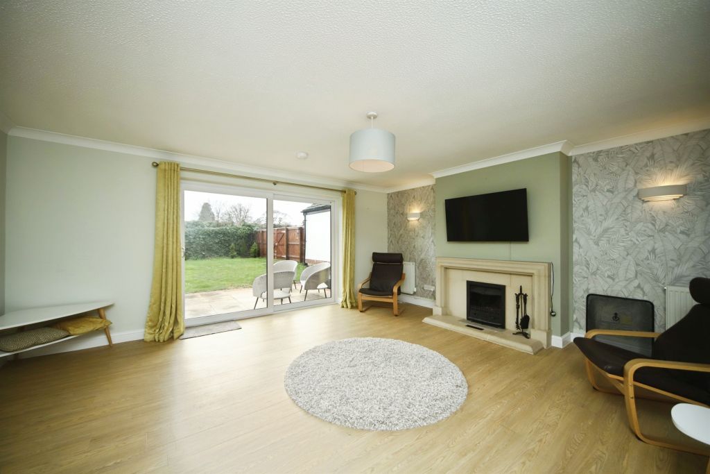 Property photo 2 of 23