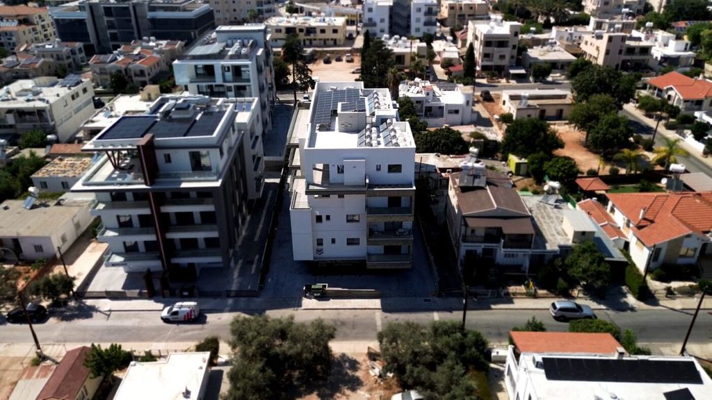 Property photo 1 of 26