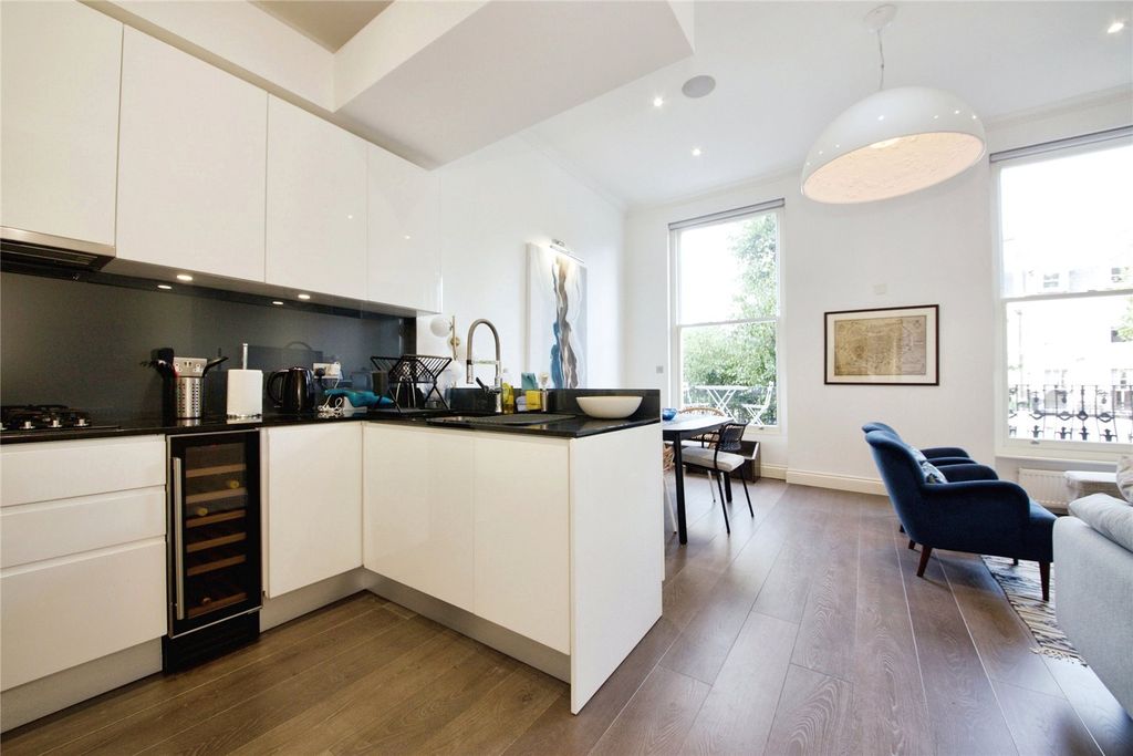 Property photo 1 of 10 Picture No. 05
