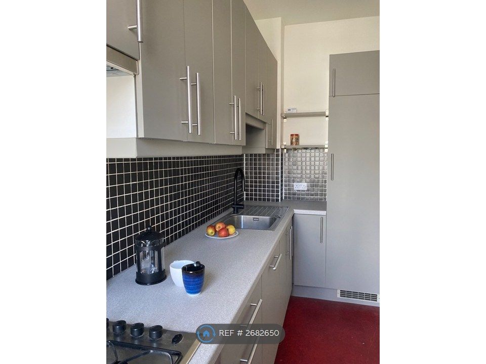 Property photo 3 of 11 Newly Renovated Kitchen