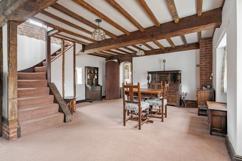 Property photo 3 of 20