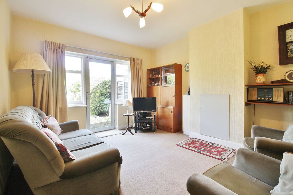 Property photo 3 of 9