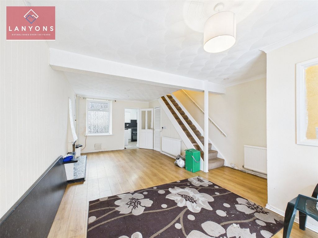 Property photo 3 of 9 Picture No. 04