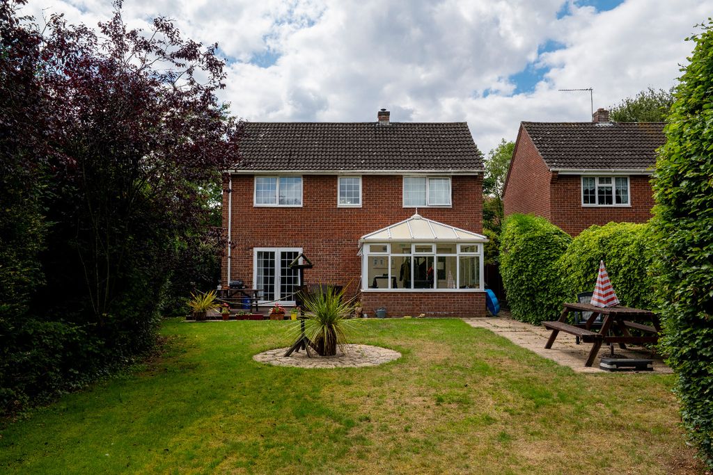 Property photo 1 of 19 4377930