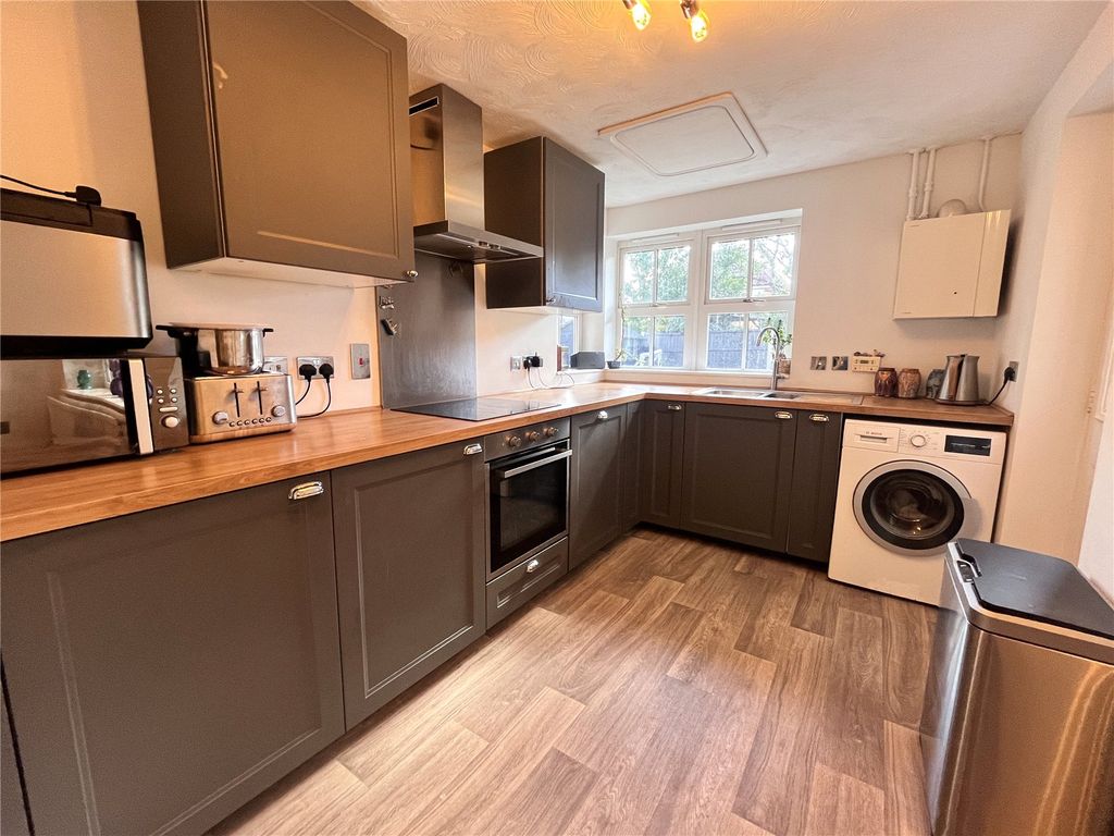 Property photo 2 of 17 Picture No. 06