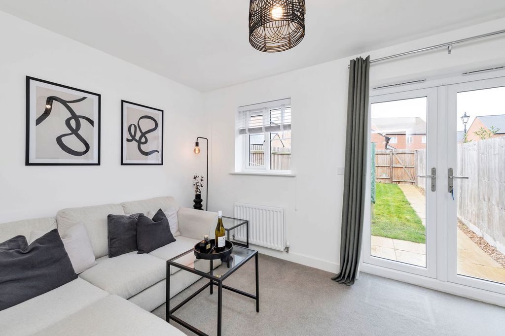 Property photo 3 of 16