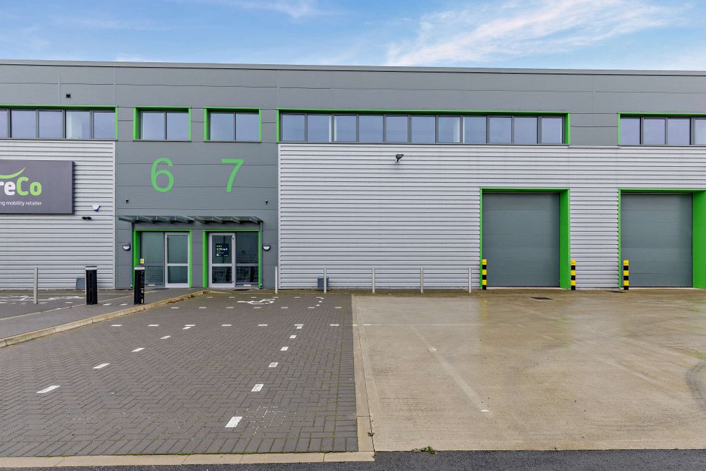 Property photo 1 of 11