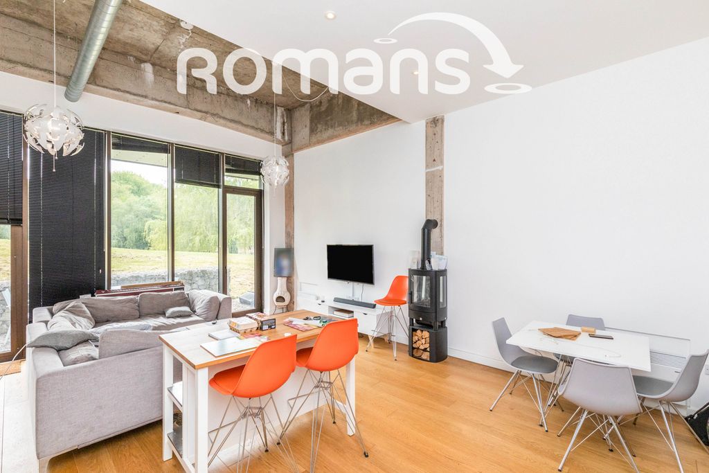 Property photo 3 of 22 Property Image