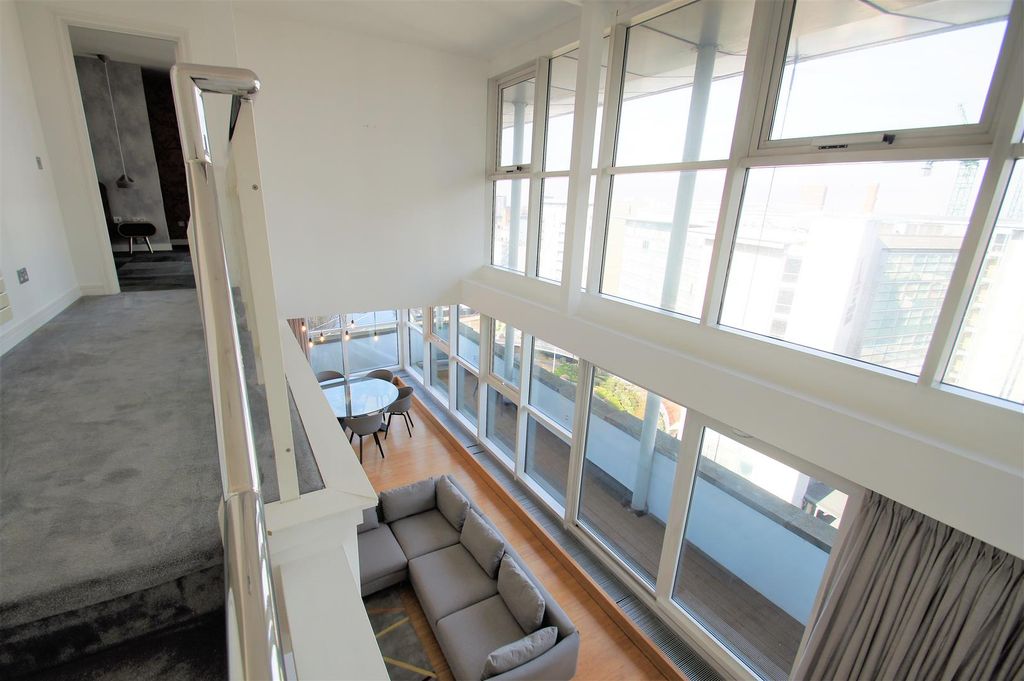 Additional image 9 of 3 bed flat to rentCentury Buildings, St Mary`S Parsonage M3