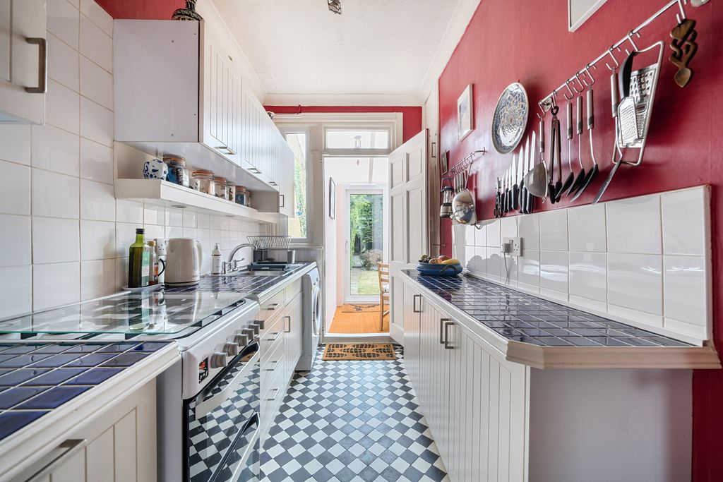 Property photo 3 of 21 1343512-10-68A736...