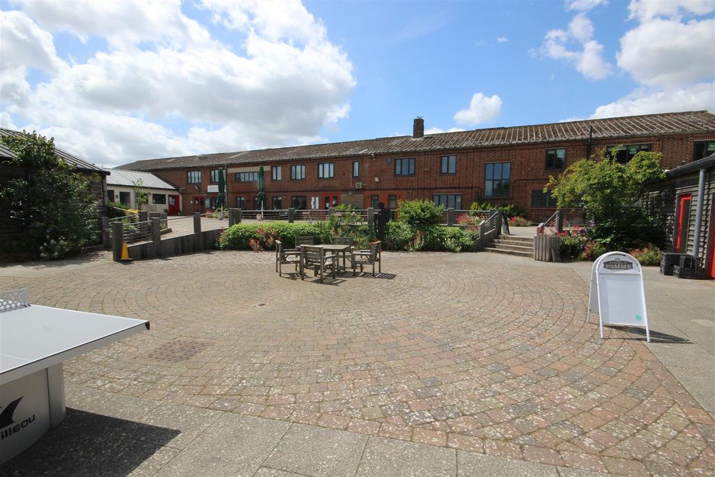 Property photo 3 of 3 Img_9184.Jpg