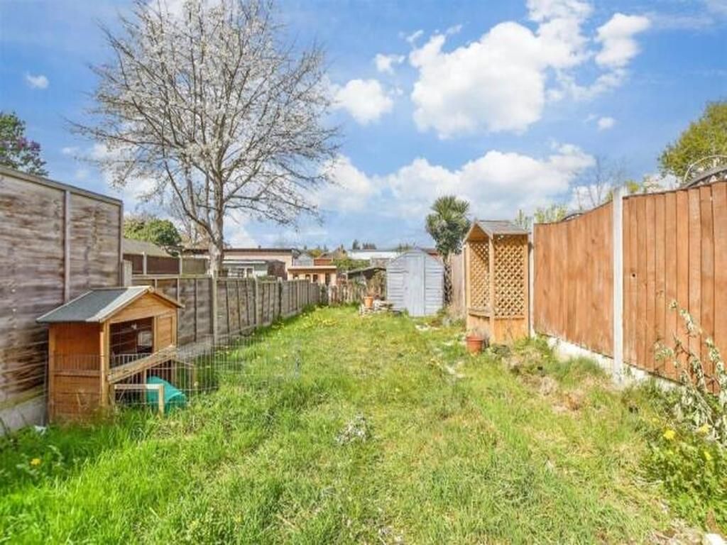 Property photo 2 of 23