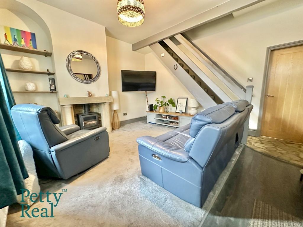 Property photo 1 of 18 6A4D731A-F03C-455F-B7Fc-6Af3F0D86Fb2.Jpeg