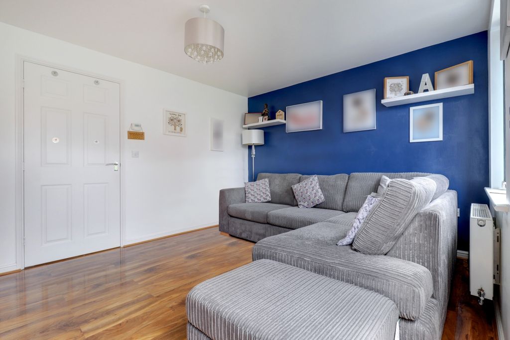 Property photo 3 of 19 3-Rob-Hammond-Ewemove-Pontefract-1