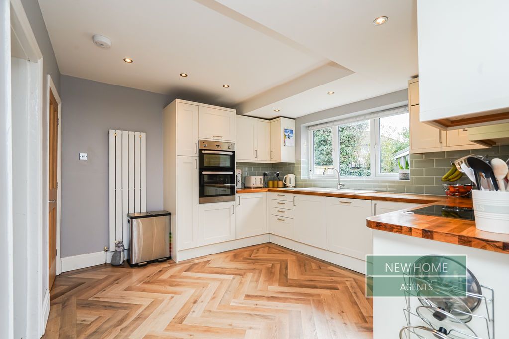 Property photo 3 of 35 Photo 31