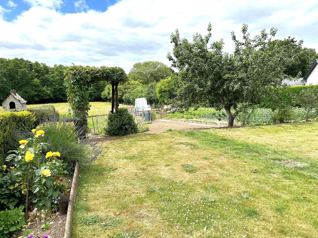Property photo 2 of 21