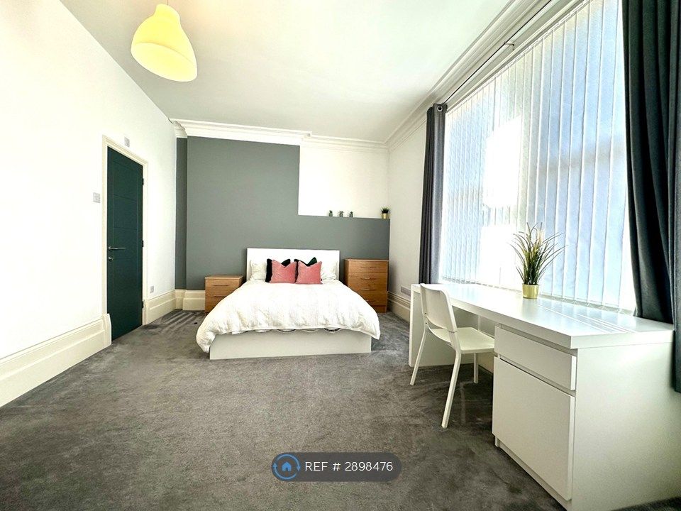 Property photo 1 of 25