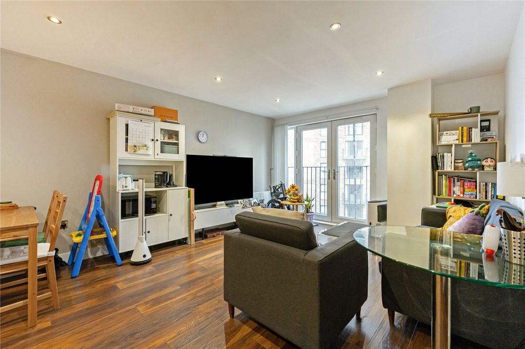 Property photo 2 of 13 Living Area