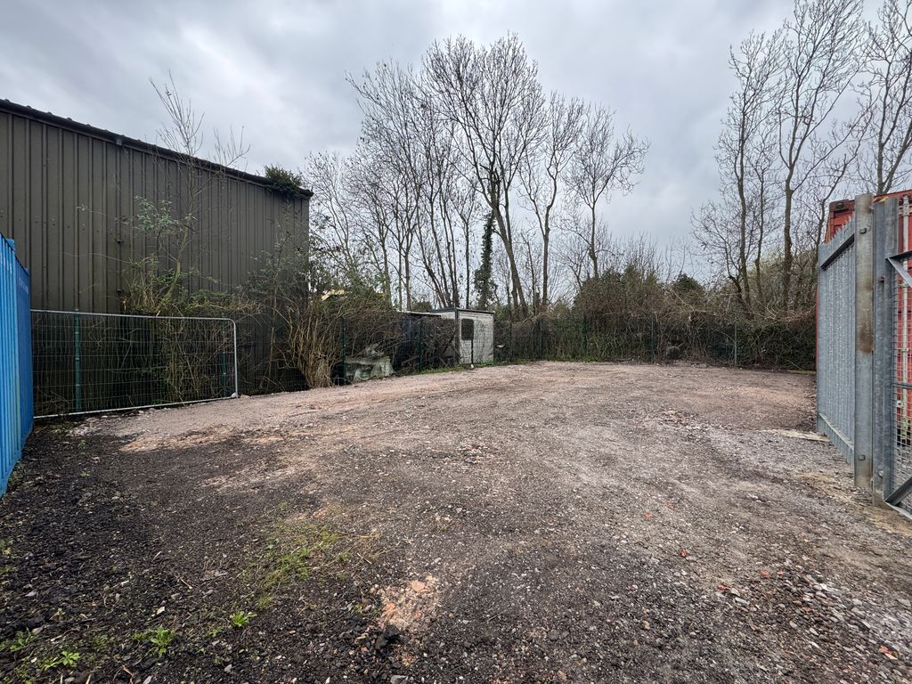 Property photo 3 of 5