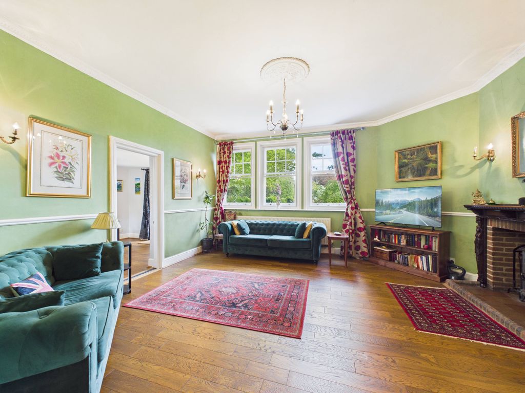 Property photo 3 of 20 Af3A8Dffe1Ab49Ec8090d5Edb0F996F5_100_Cam02536G0-Pr0103-Still003