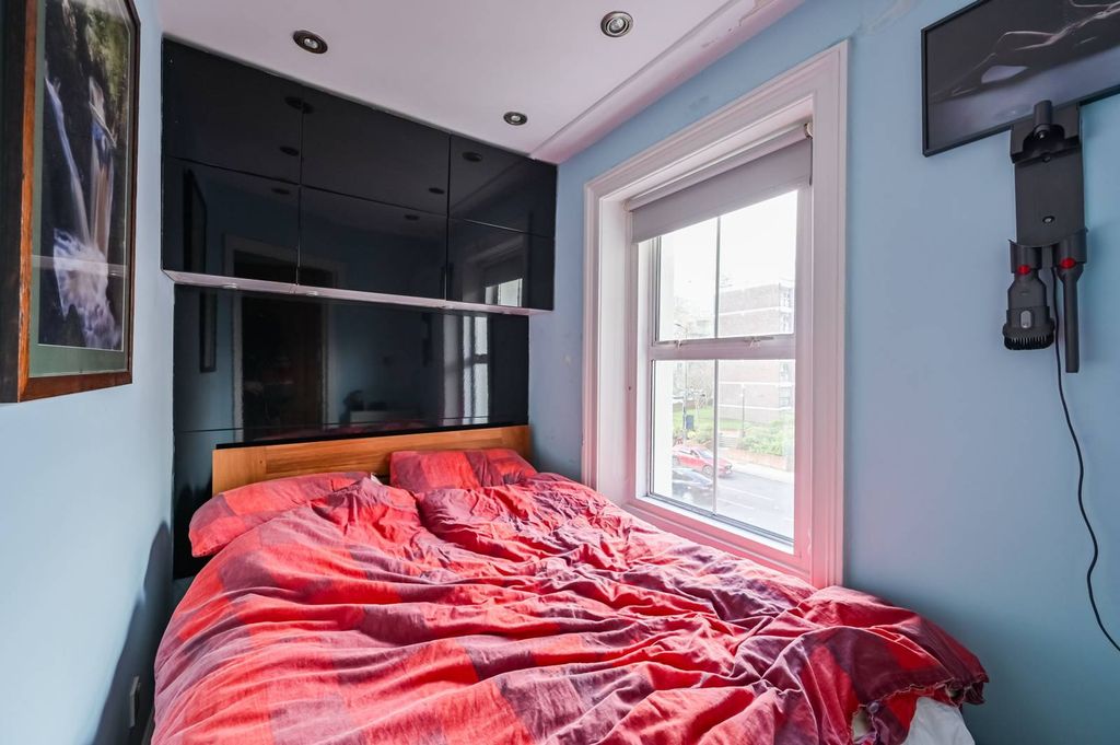 Property photo 3 of 9