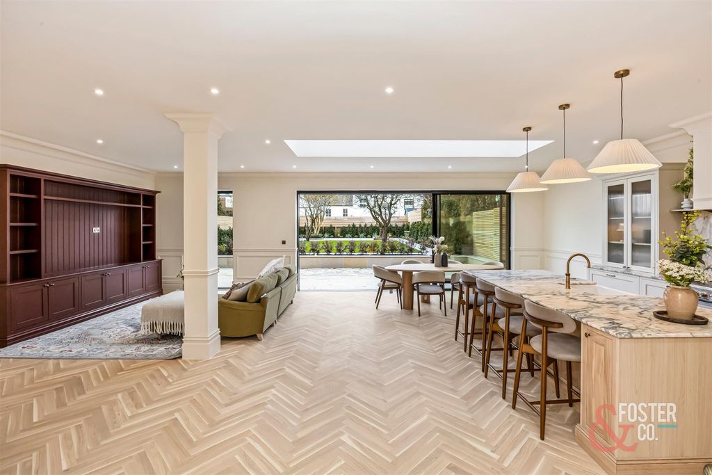 Property photo 2 of 48 Florence Road, 49-002.Jpg