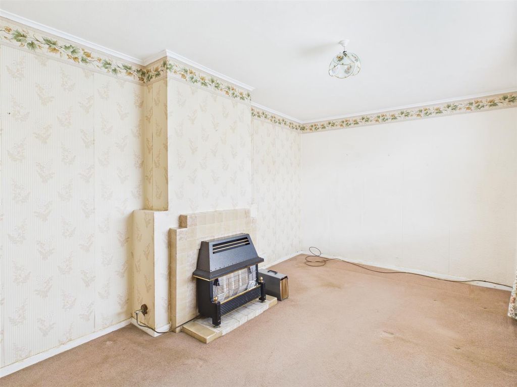 Property photo 3 of 16 Cam04118G0-Pr0144-Still003.Jpg