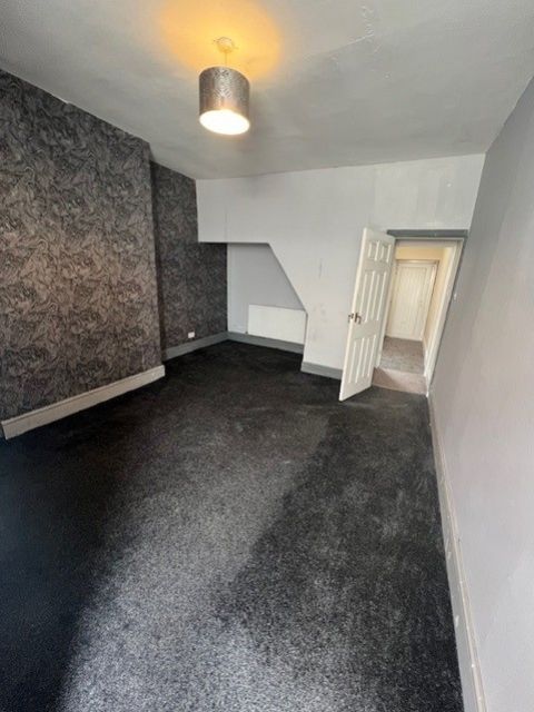 Property photo 2 of 6 Bozhan Refurb 12.08 (2)
