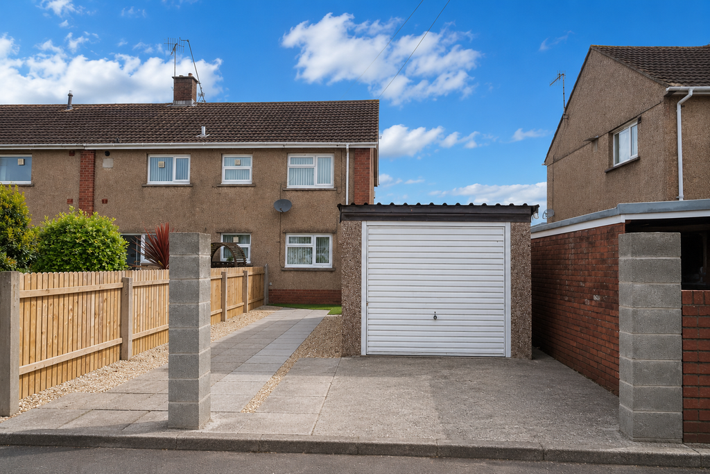 Property photo 2 of 13 D2442A71-Efbb-4B77-Afe9-4Abdbe57C80B