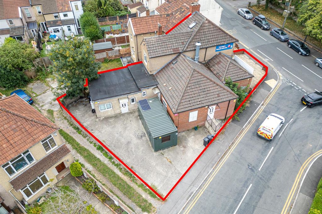 Property photo 3 of 56 211 Soundwell Road, Kingswood, Bristol Bs15 1Pt |