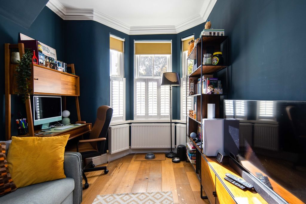 Property photo 3 of 12 Reception