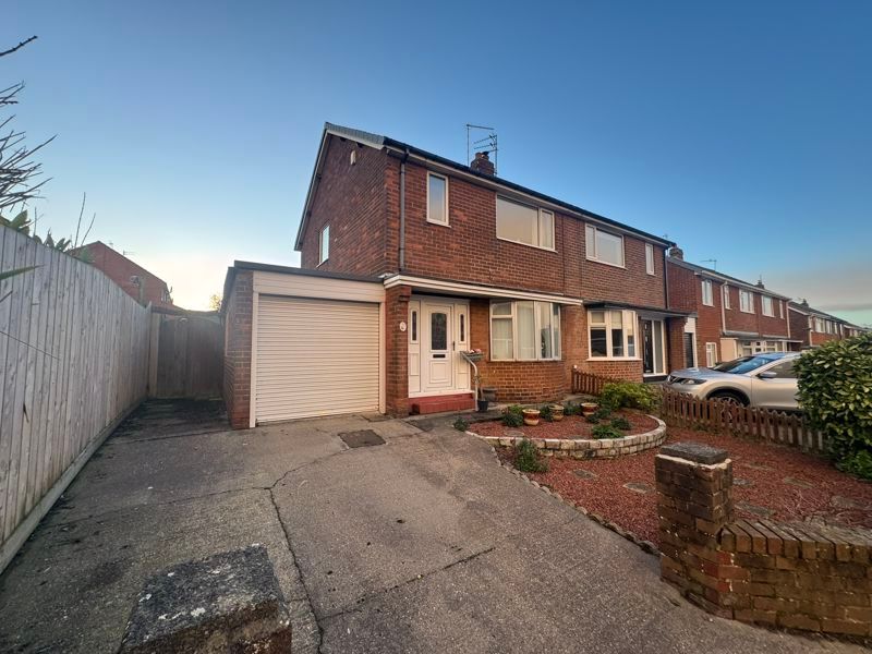 Property photo 1 of 16 Photo 8