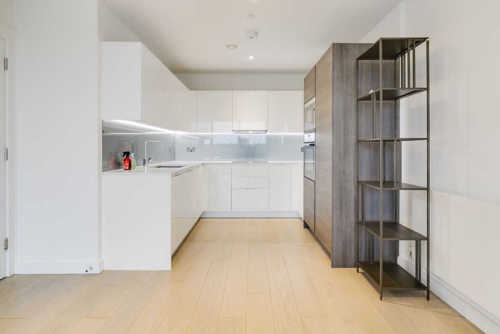 Property photo 2 of 24 Wyndham-Apartments17