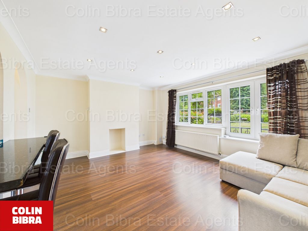 Property photo 2 of 19 Cam04175G0-Pr0045-Still006