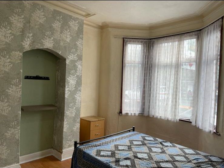 Property photo 3 of 5