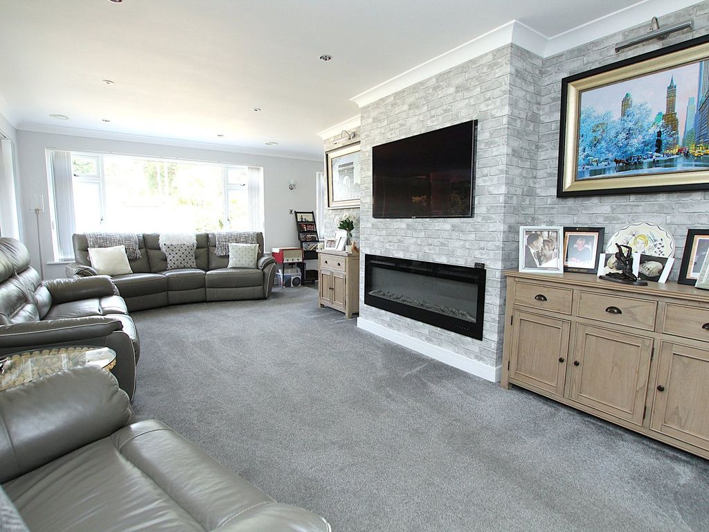 Property photo 3 of 35