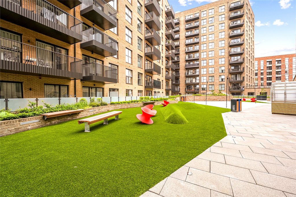 Property photo 1 of 23 Picture No. 02