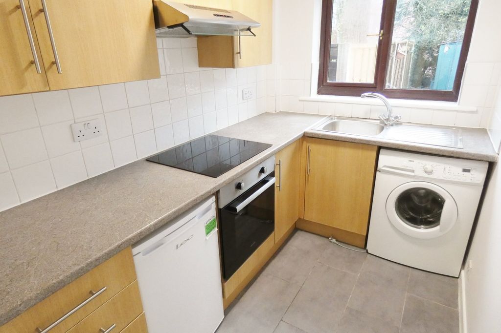 Property photo 2 of 6