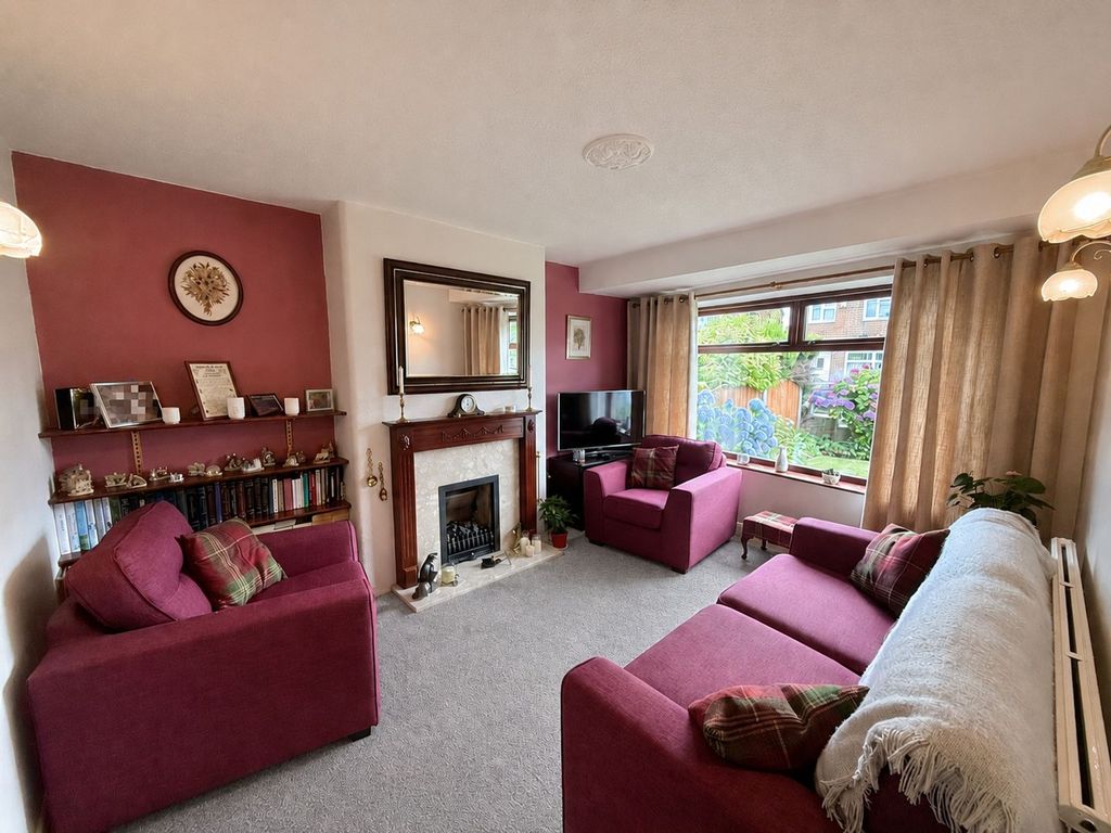 Property photo 2 of 26