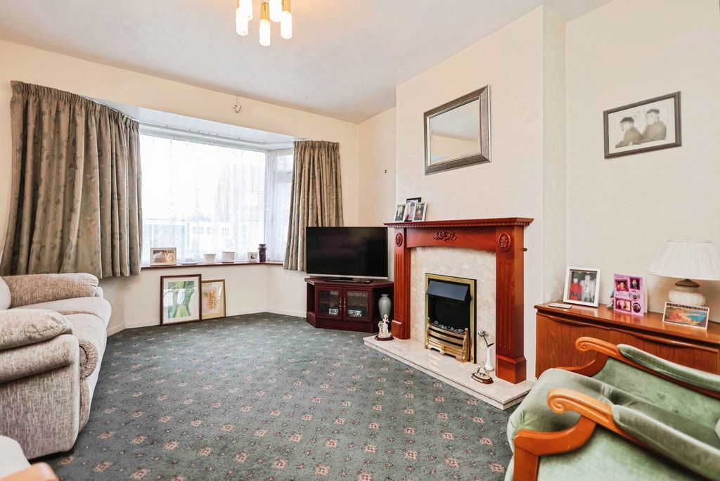 Property photo 3 of 20 Pbox-Img.Jpg