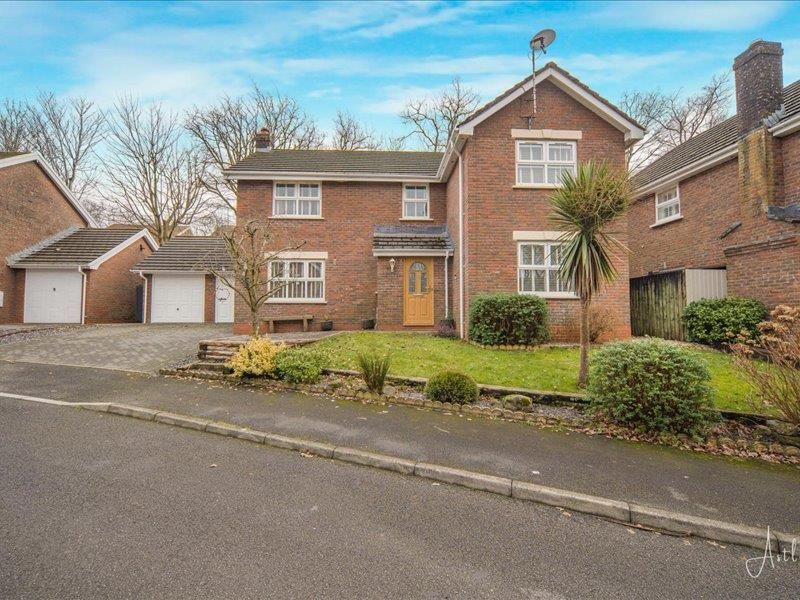 Property photo 2 of 31 Main Dwelling